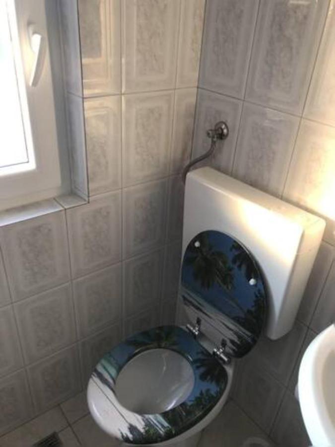 App Anita Apartment Premantura Exterior photo