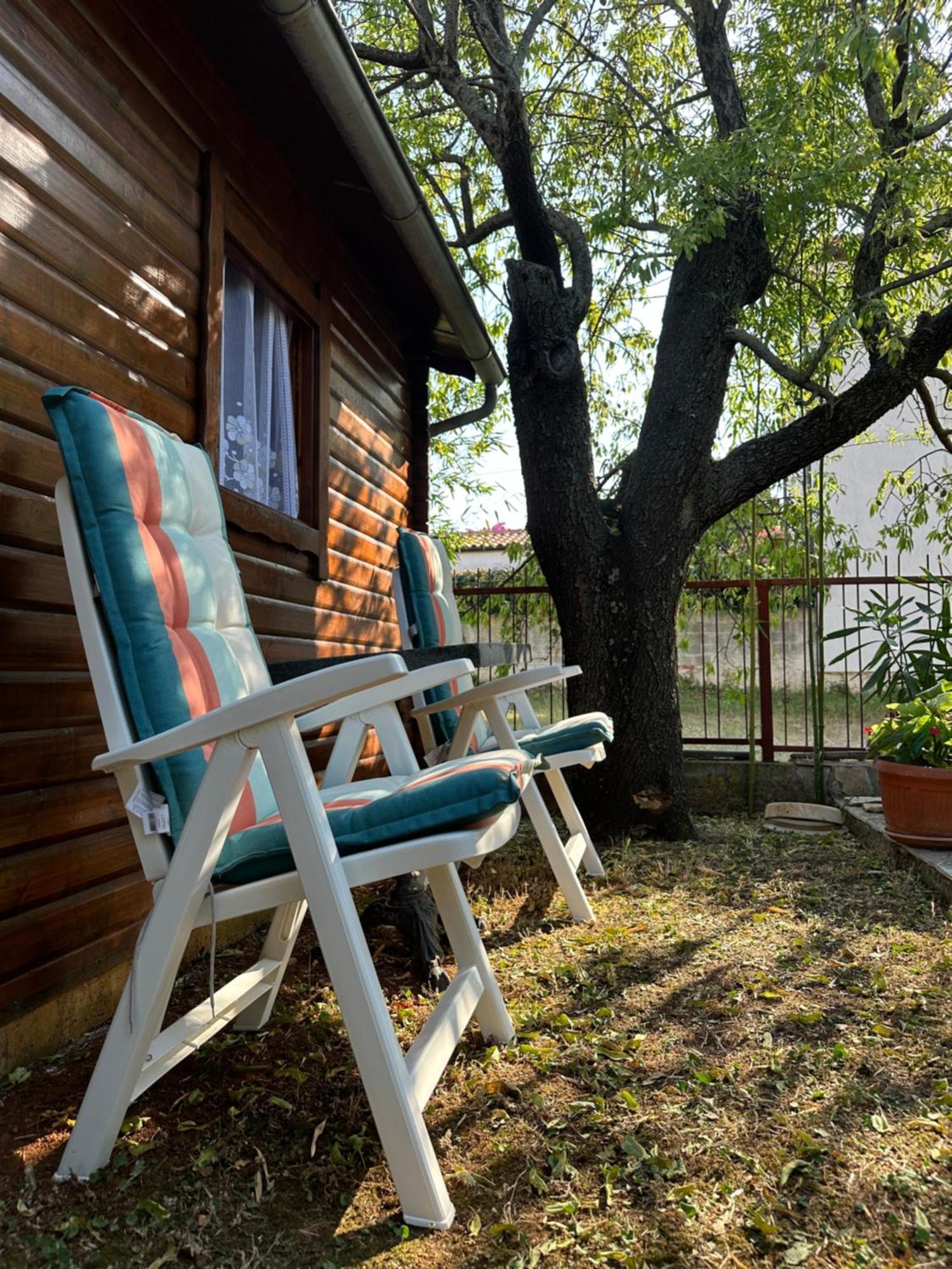 App Anita Apartment Premantura Exterior photo